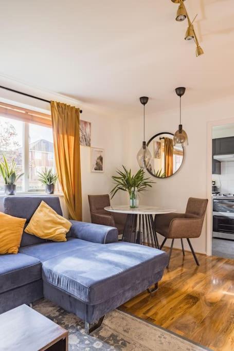Bright &Spacious One Bedroom Flat Off Canary Wharf 伦敦 外观 照片