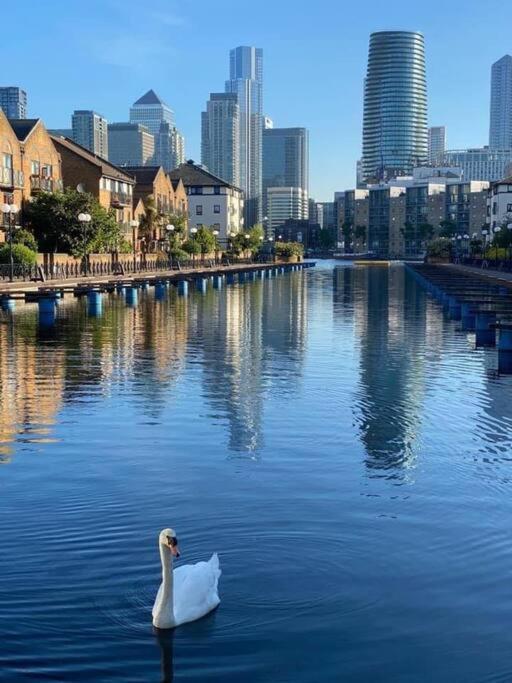 Bright &Spacious One Bedroom Flat Off Canary Wharf 伦敦 外观 照片