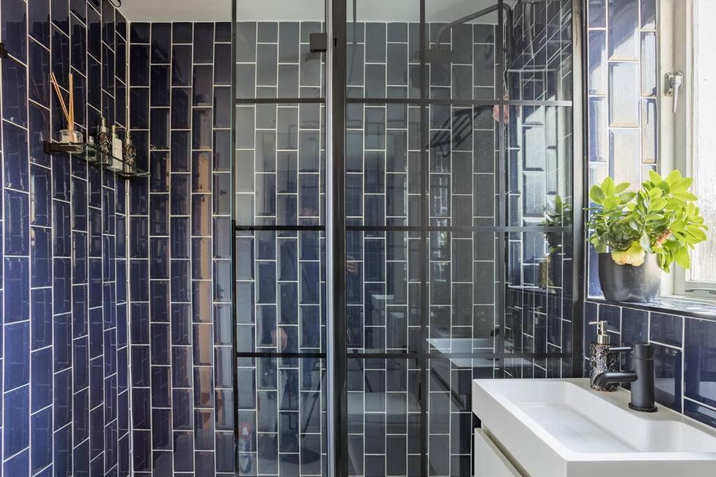 Bright &Spacious One Bedroom Flat Off Canary Wharf 伦敦 外观 照片