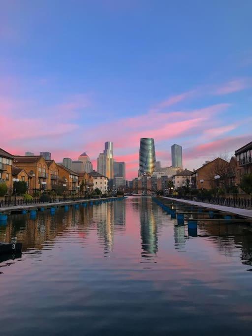 Bright &Spacious One Bedroom Flat Off Canary Wharf 伦敦 外观 照片